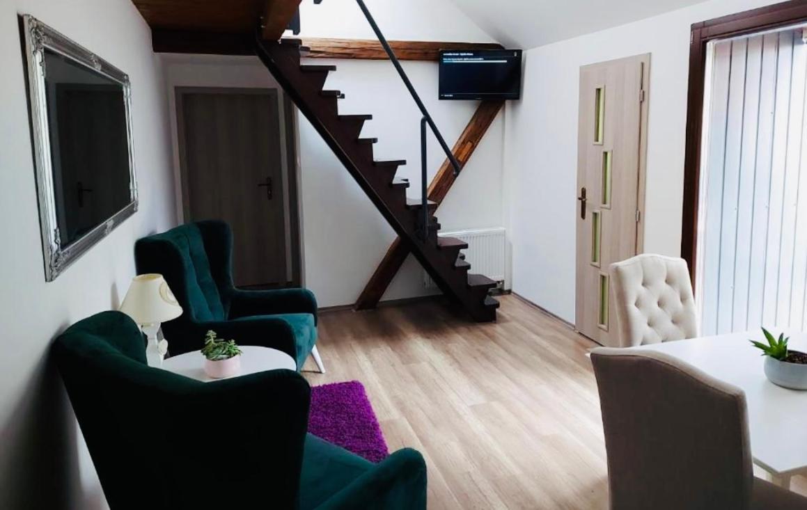 Jokai Apartman Komarno Exterior photo