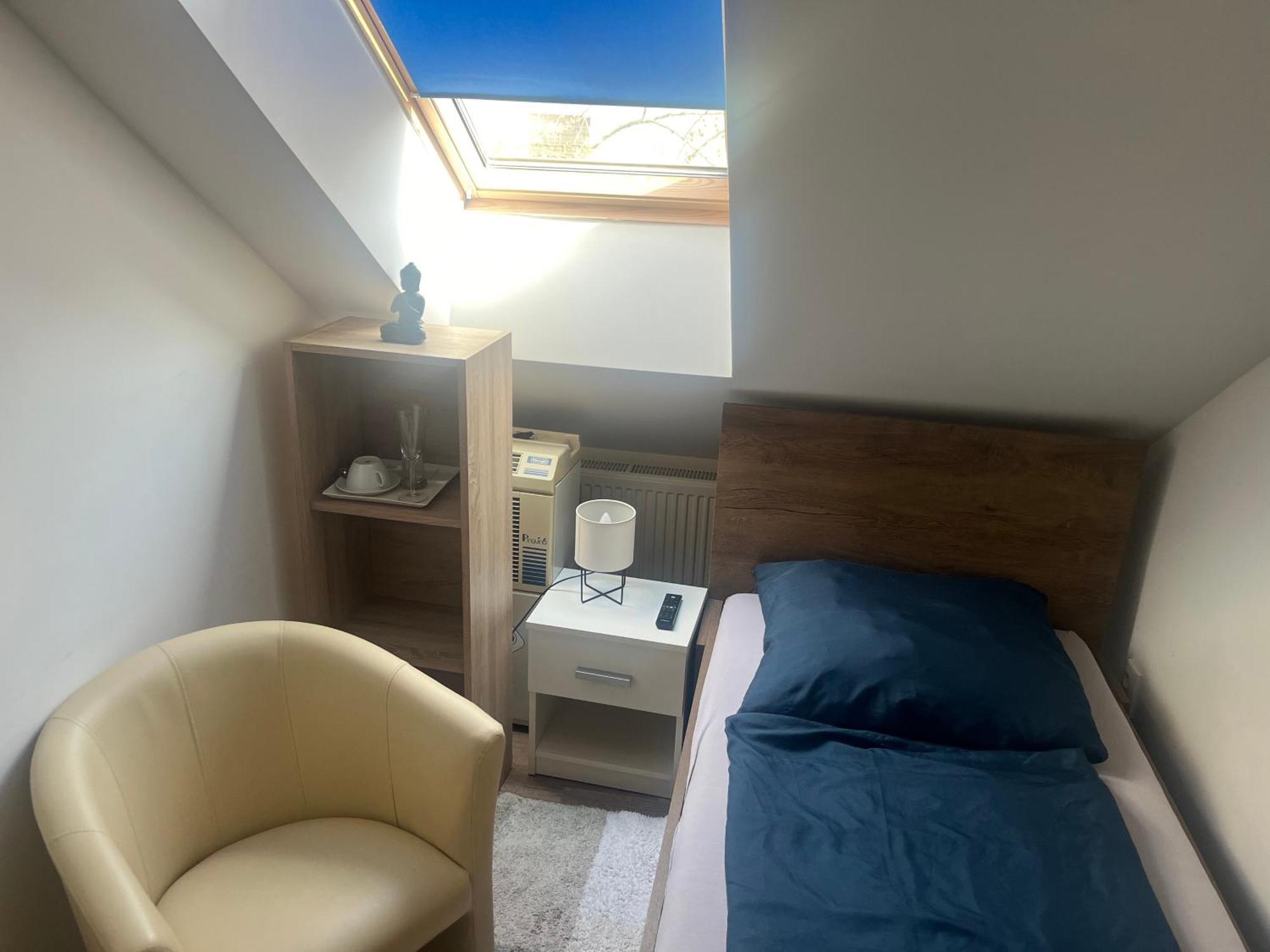 Jokai Apartman Komarno Exterior photo